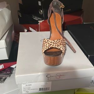 Great summer shoes, wedge heels size 7 JESSICA SIMPSON